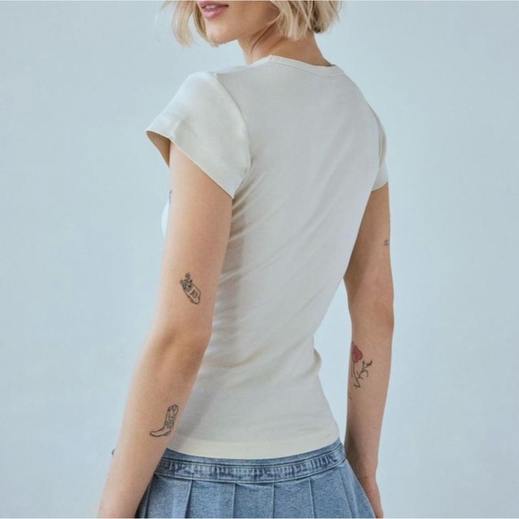 BNWT: Cute Deer Graphic Tee by Future State for Urban Outfitters Small in Ivory - Picture 3 of 6